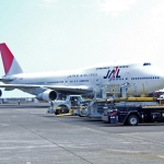 JALとANAが燃油サーチャージを10月から値上げ