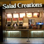 「サラダ・クリエーションズ」がパイナ・ラナイにオープン