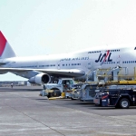 JALとANAが4月以降のサーチャージ大幅値下げ