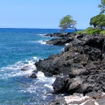 溶岩が海に流れ落ちたハワイ島の海岸