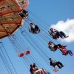 人気の移動遊園地「50thステートフェア」