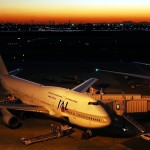 大震災の影響で日本航空が国際線を一時減便
